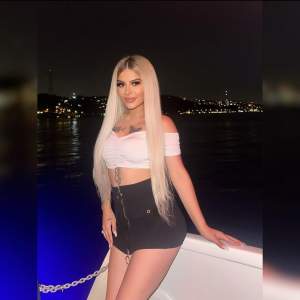 21 yaşlı beyaz tenli Semanur