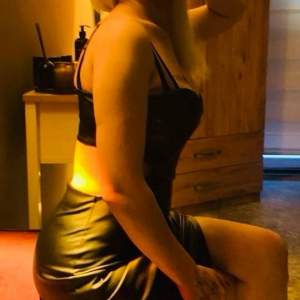 27 yaşlı Atakum bayan Adela