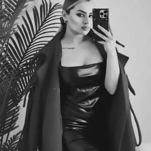 Atakum merkez bayan Ecrin