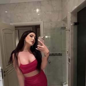BALIK ETLİ, BÜYÜK GÖĞÜSLÜ ESCORT ADELİNA