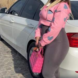 Bayan Feyza. Saksoda iddaliyim