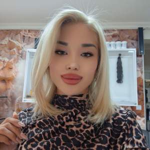 Escort Lina Üniversite öğrencisiyim