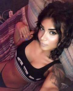 Gecelik ve haftalık görüşen Pelin