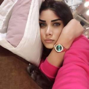 Gecelik ve haftalık görüşen Pelin