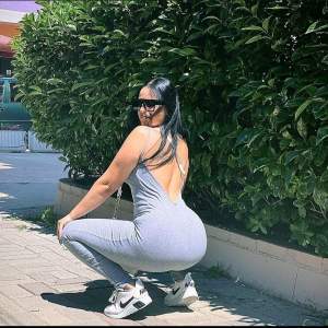 Güler yüzlü bir Merkez Escort escort Ezgi