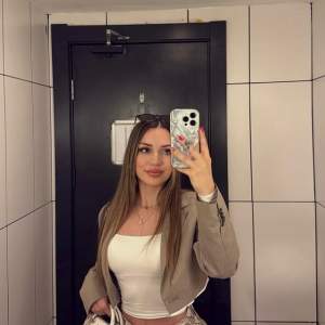 Kristina Samsun escort