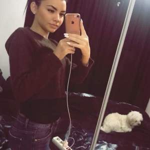 Özgür şekilde temaslar kuran genç Selcan