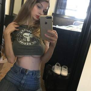 Rastgele bir kıza bağlandım