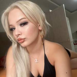 Sakso manyağı sarışın Ahenk