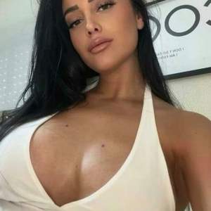 Yeni gelen bayan Lina
