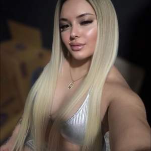 Yini Samsun Sarışın bayan Jale